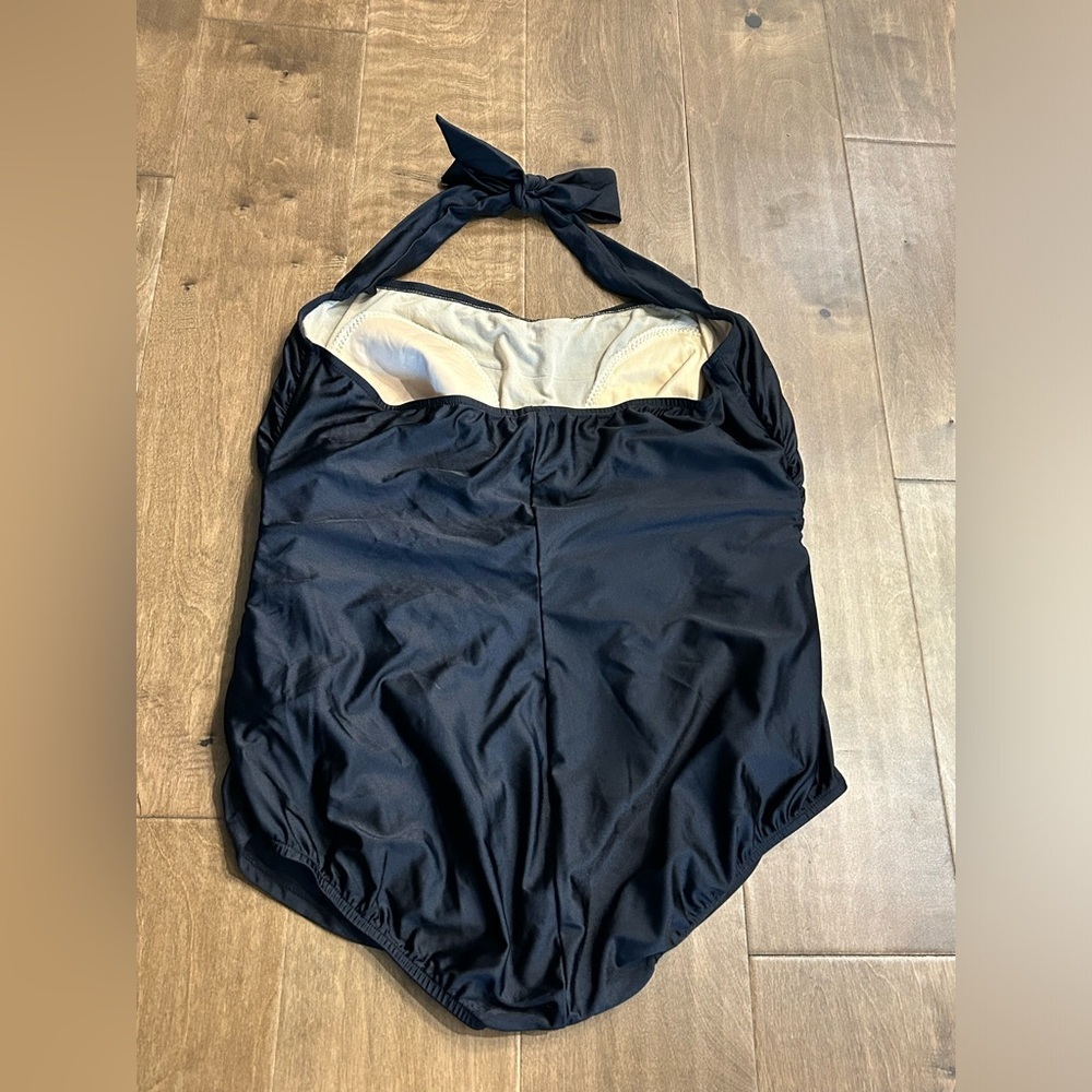 Esther Williams Black Halter One-Piece ruched sides Swimsuit 24 - Picture 6 of 10